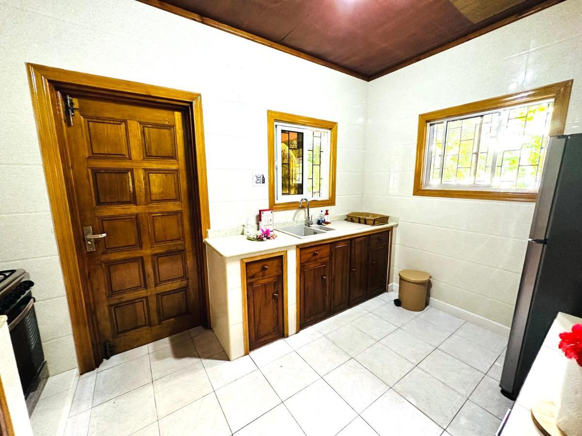 88 Days Self Catering Holidays&Accomodation Baie Lazare  Exterior foto